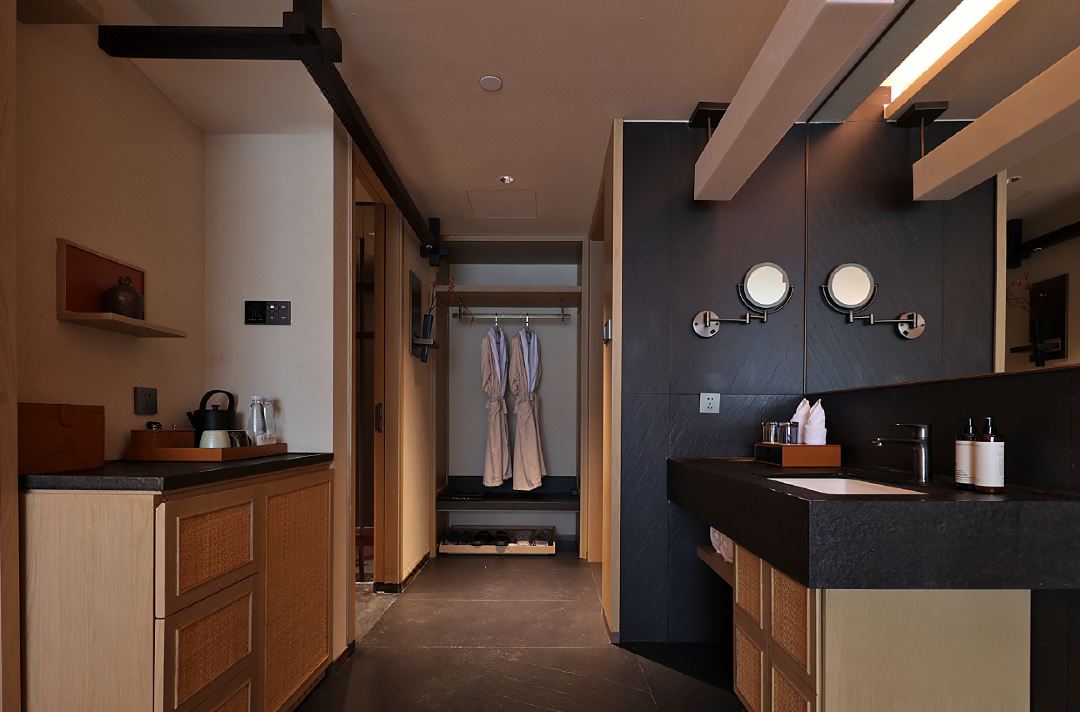 智慧酒店面板全解析：种类、场景适配与选购指南